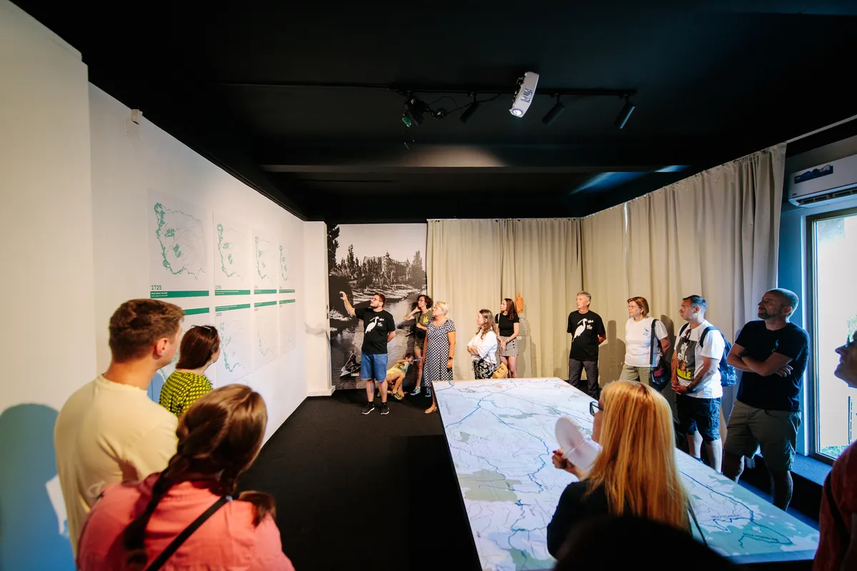 August 1, at Art Encounters / Isho Office 1: Closing Reception & Guided Tour of “FEELS LIKE IT STOPPED RAINING,” an exhibition organized by the Art Encounters Foundation; photo credit: Remus Daescu