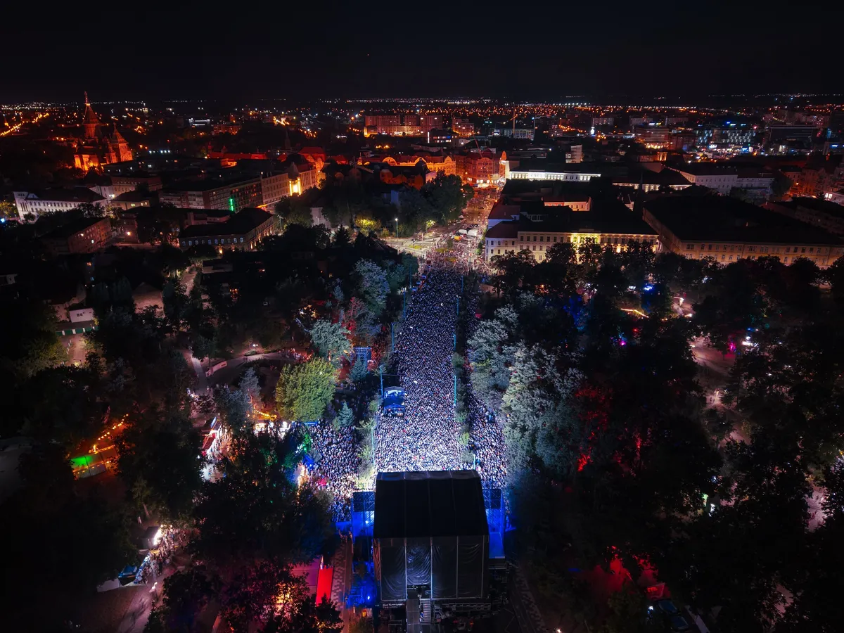 The Script and Irina Rimes performed a spectacular duet at Timișoara City Celebration. Over 40,000 participants celebrated Timișoara together on the second day of the event